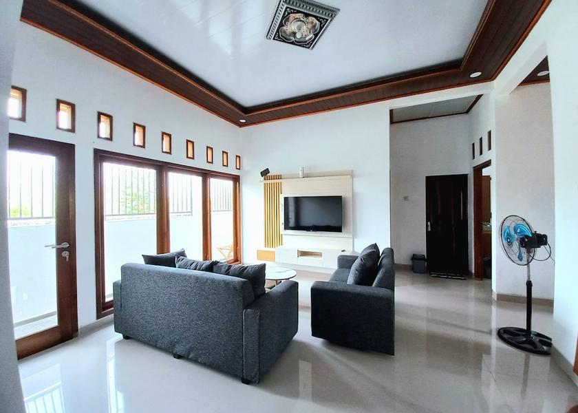  Prambanan Living Area
