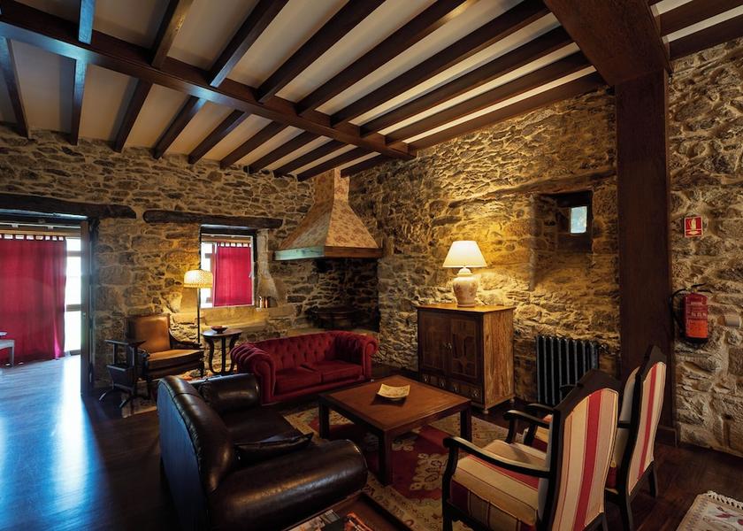 Galicia Viveiro Living Area