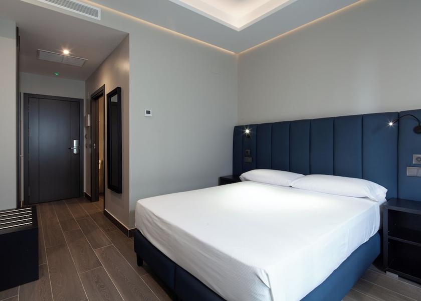 Andalusia Sanlucar la Mayor Room