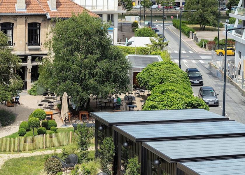 Normandy Le Havre Exterior Detail