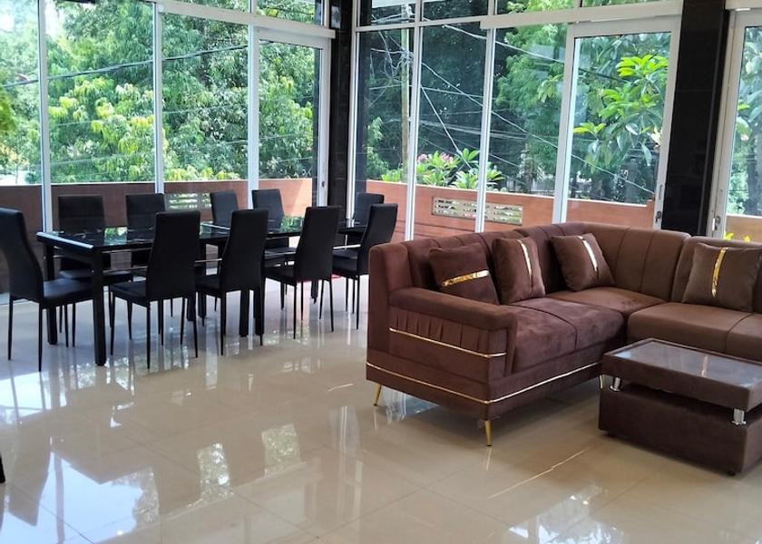 Bali Sukawati Reception