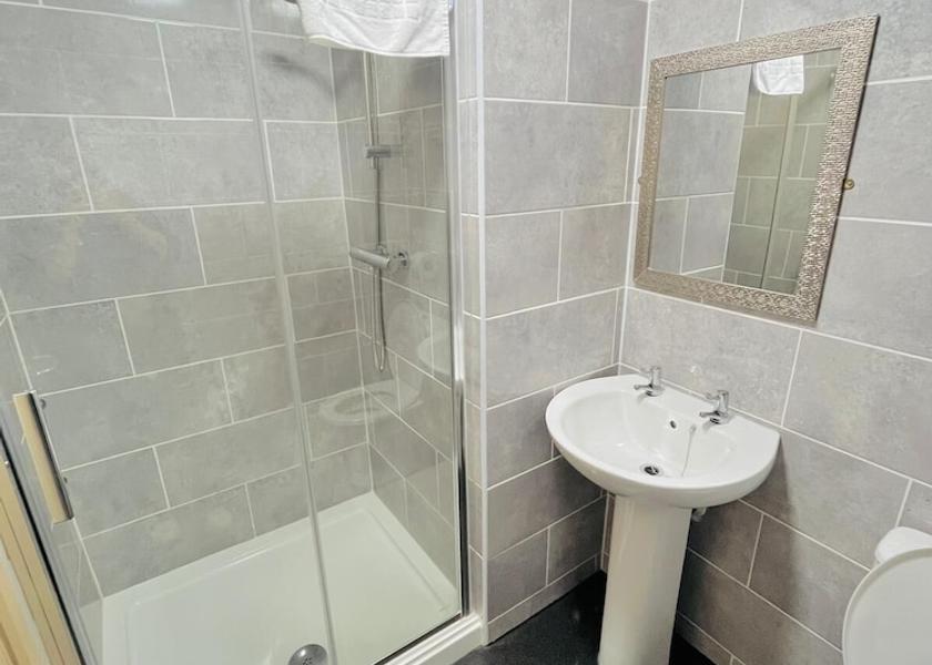 England Stourbridge Bathroom