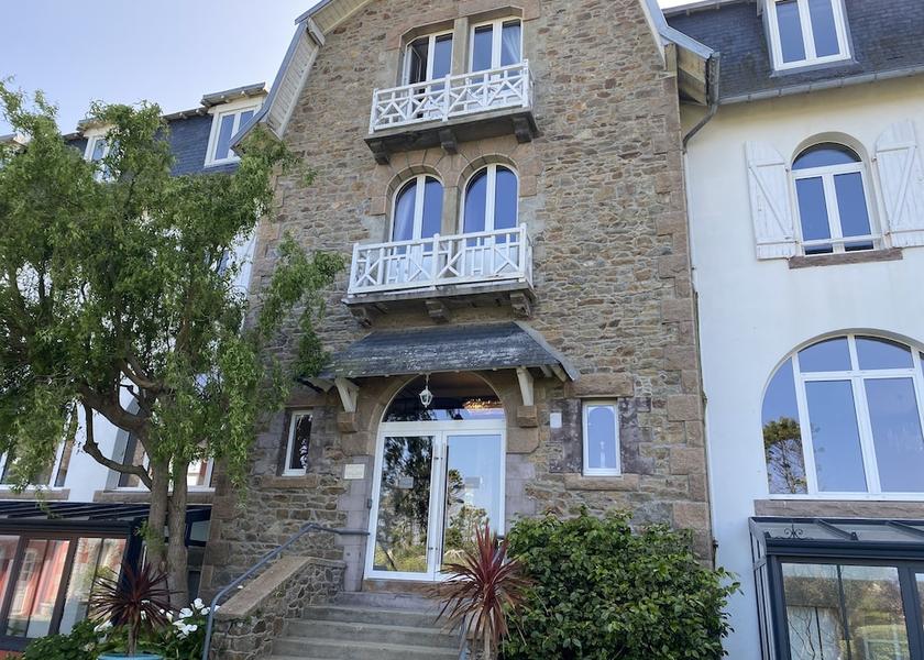 Brittany Tregastel Facade