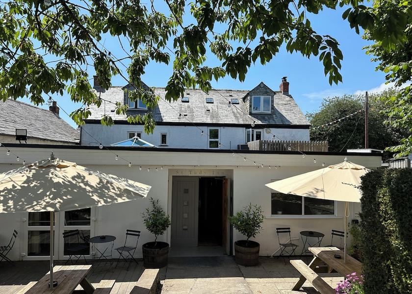 England Bodmin Exterior Detail