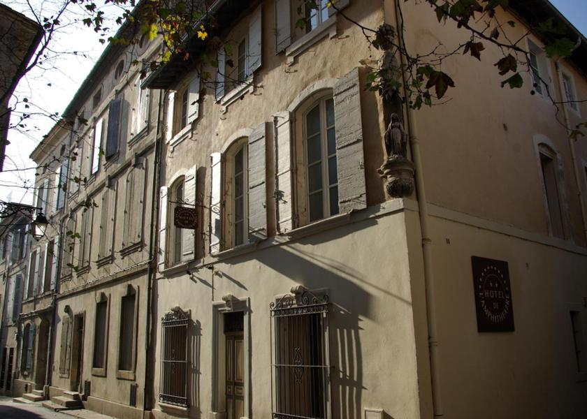 Provence - Alpes - Cote d'Azur Arles entrance