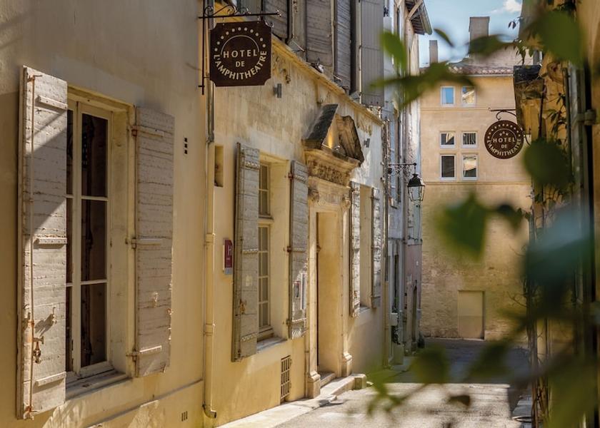 Provence - Alpes - Cote d'Azur Arles Primary image