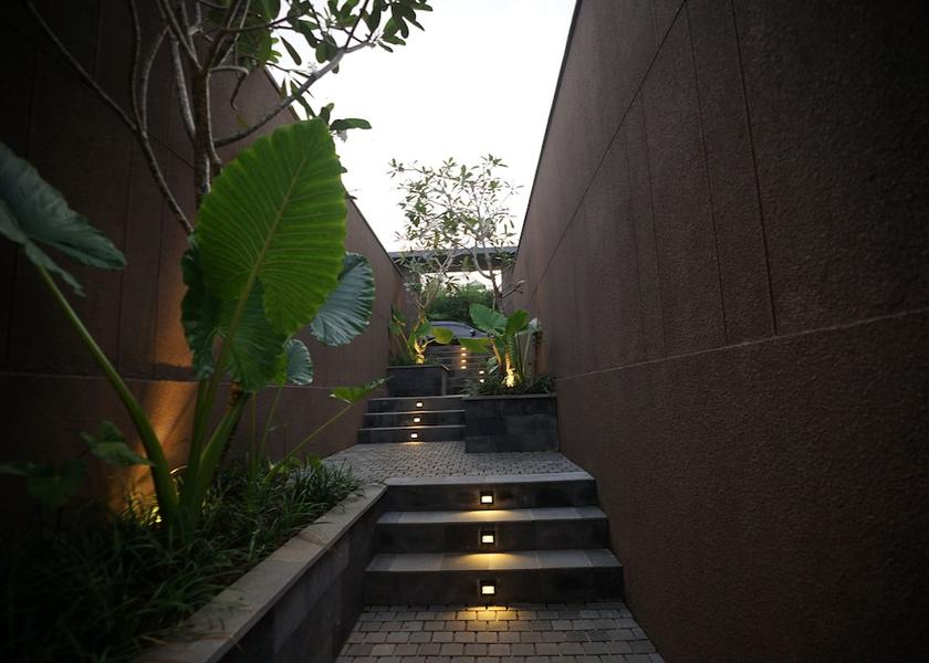 Bali Sukawati Staircase