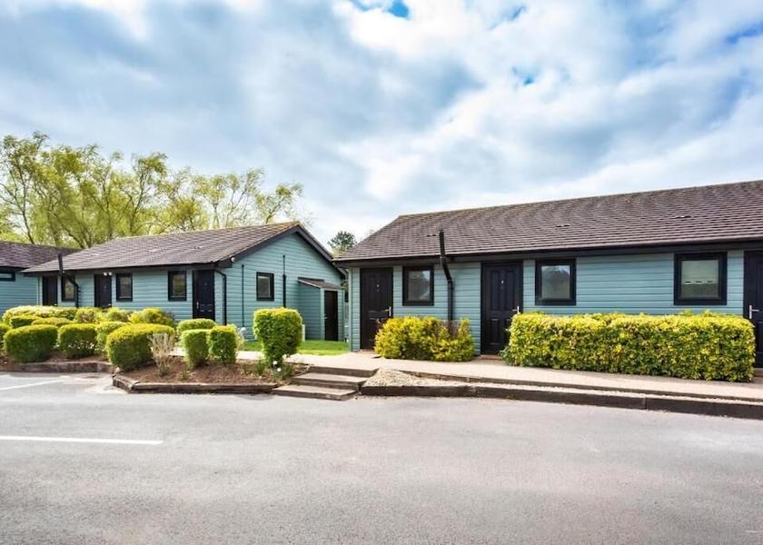 England Pershore Facade