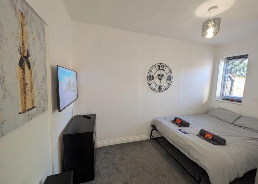 England Swindon Room