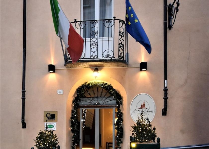 Piedmont Saluzzo Front of property