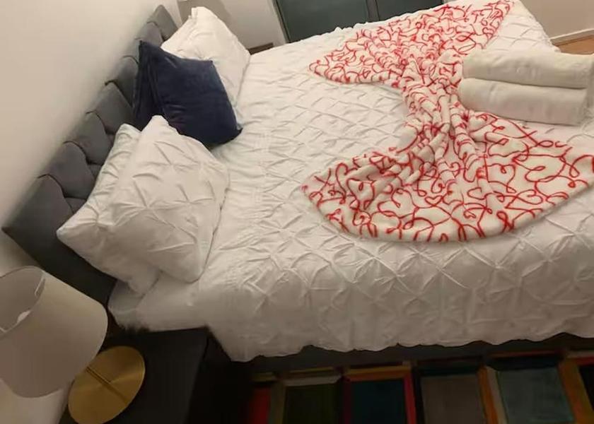 England Barking Room