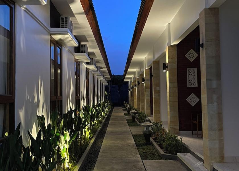 Bali Banjar Living Area