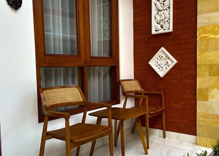 Bali Banjar Balcony