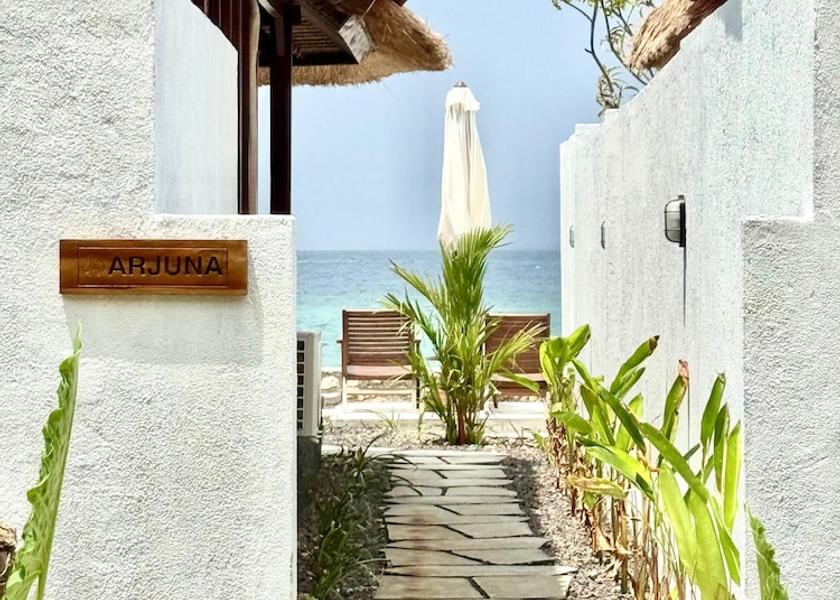  Penida Island Facade