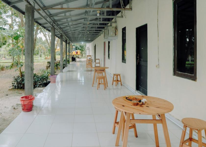  Banjarbaru Interior Entrance