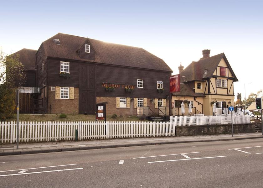 England Gillingham Exterior Detail