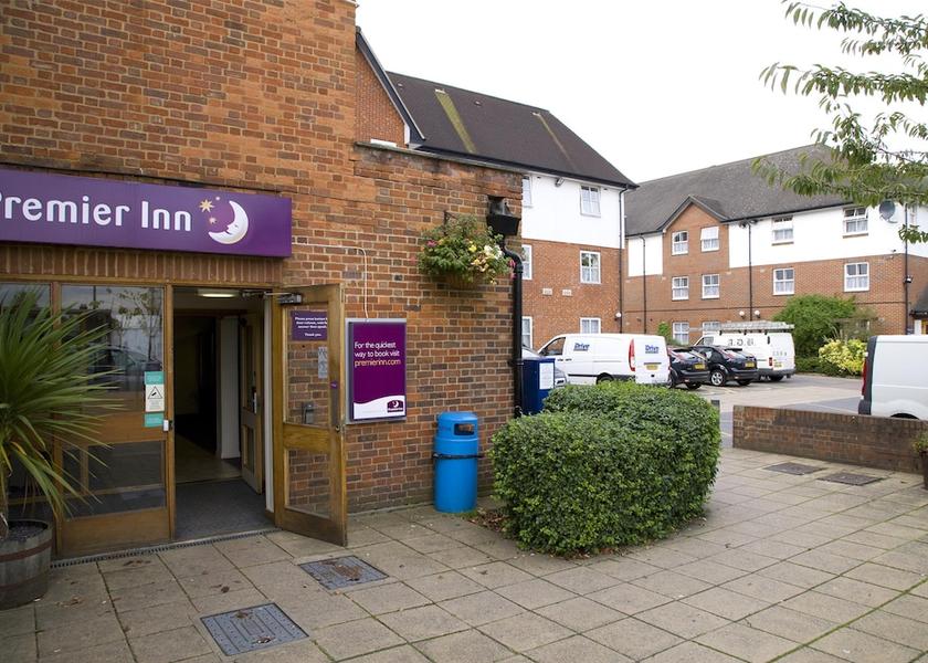 England Harrow Primary image