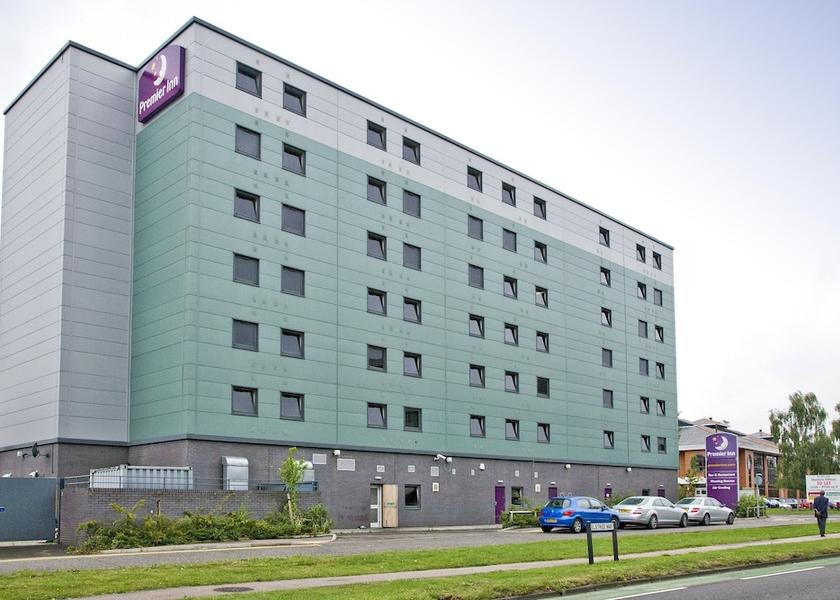 England Borehamwood Exterior Detail