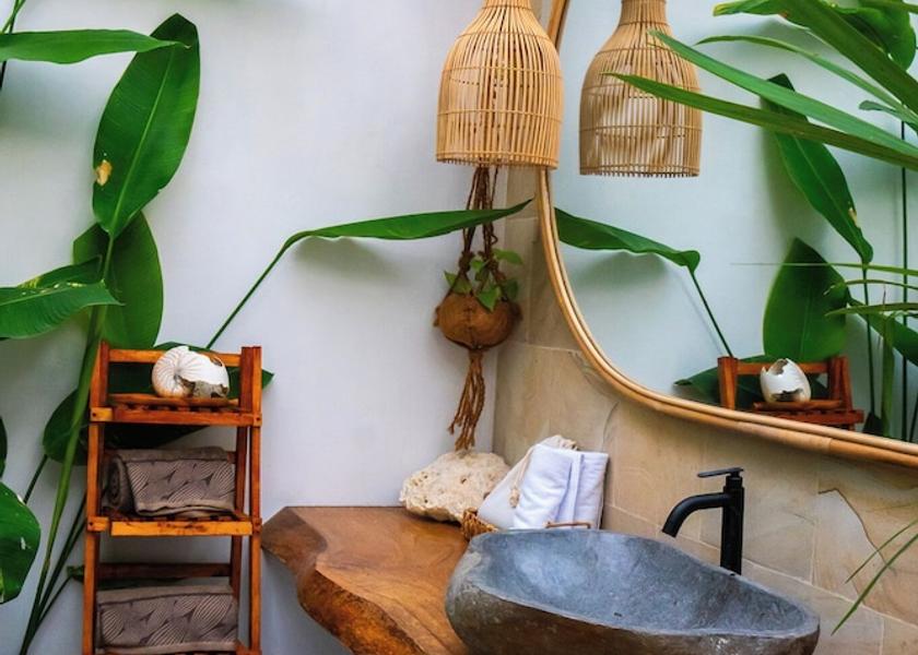  Penida Island Bathroom