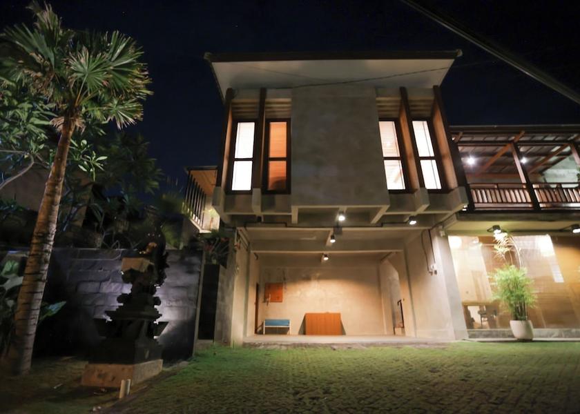  Penida Island Exterior Detail