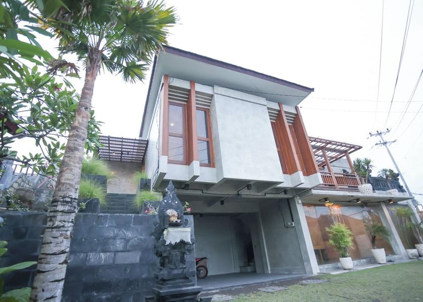  Penida Island Facade