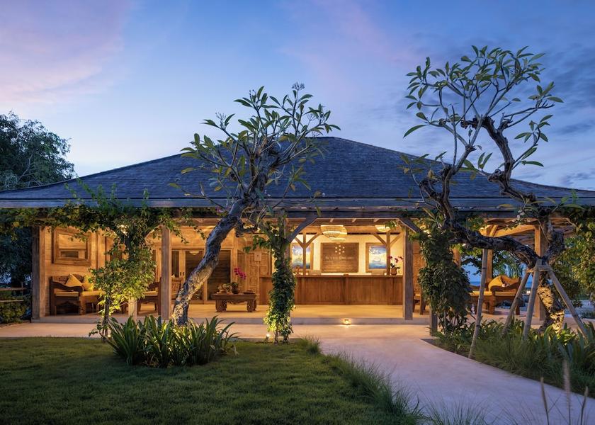  Penida Island Reception