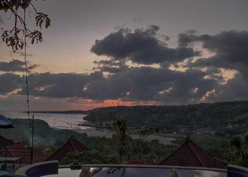  Lembongan Island Pool