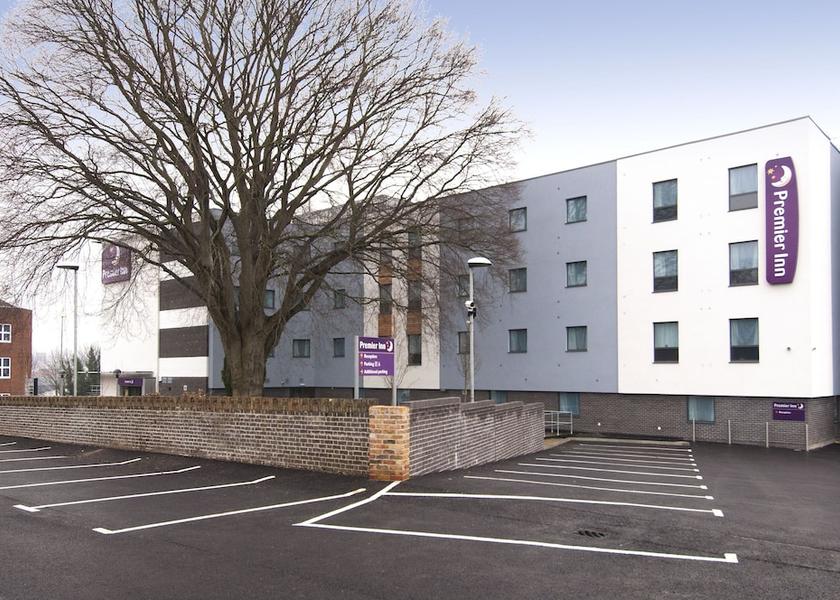 England Maidstone Exterior Detail