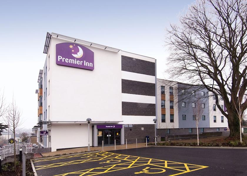 England Maidstone Exterior Detail