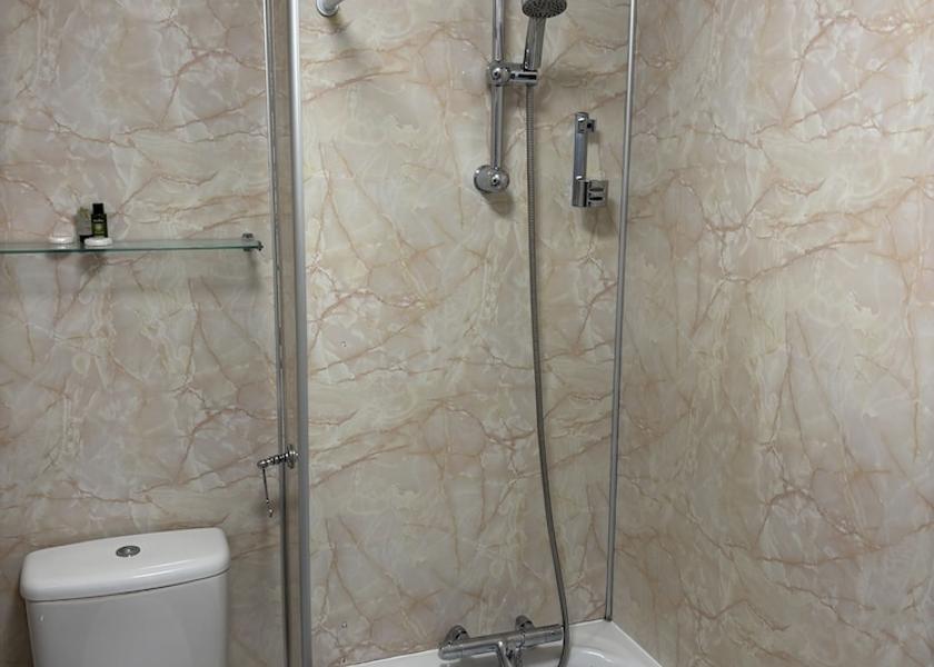 Wales Abergavenny Bathroom