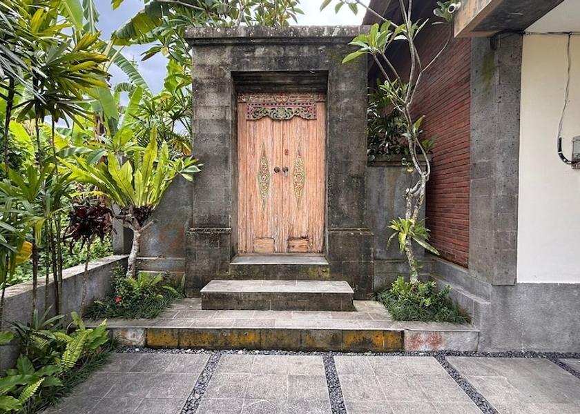 Bali Sukawati Facade