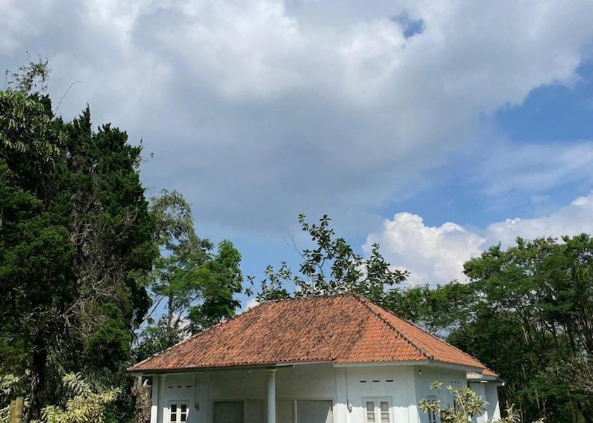  Pakem Exterior Detail