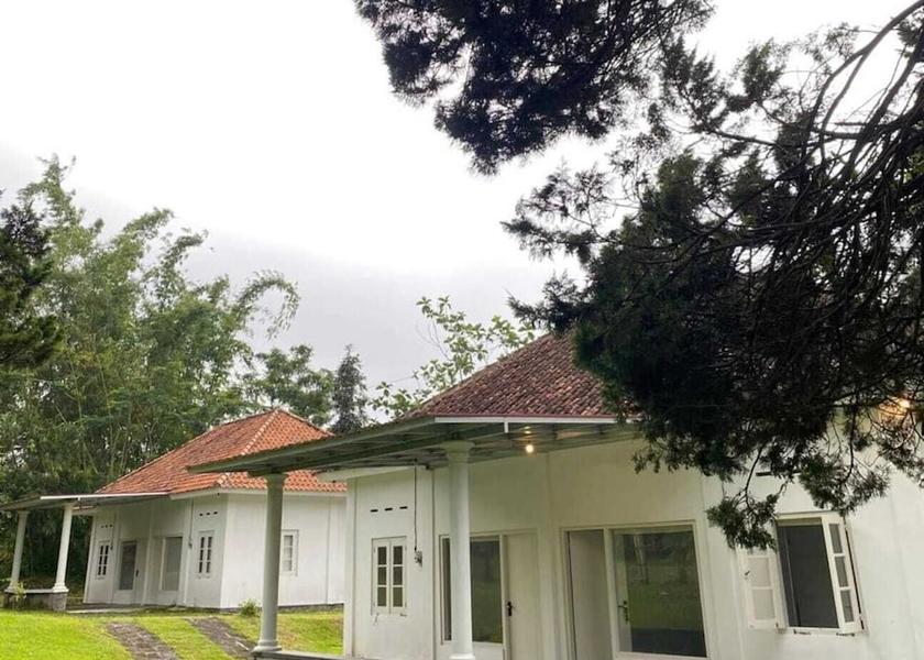  Pakem Exterior Detail