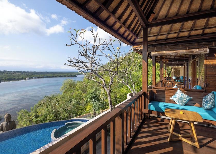 Bali Ceningan Island Beach/ocean view
