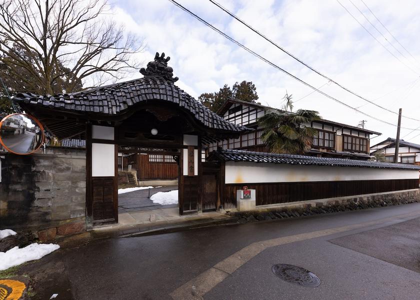 Toyama Nanto Primary image