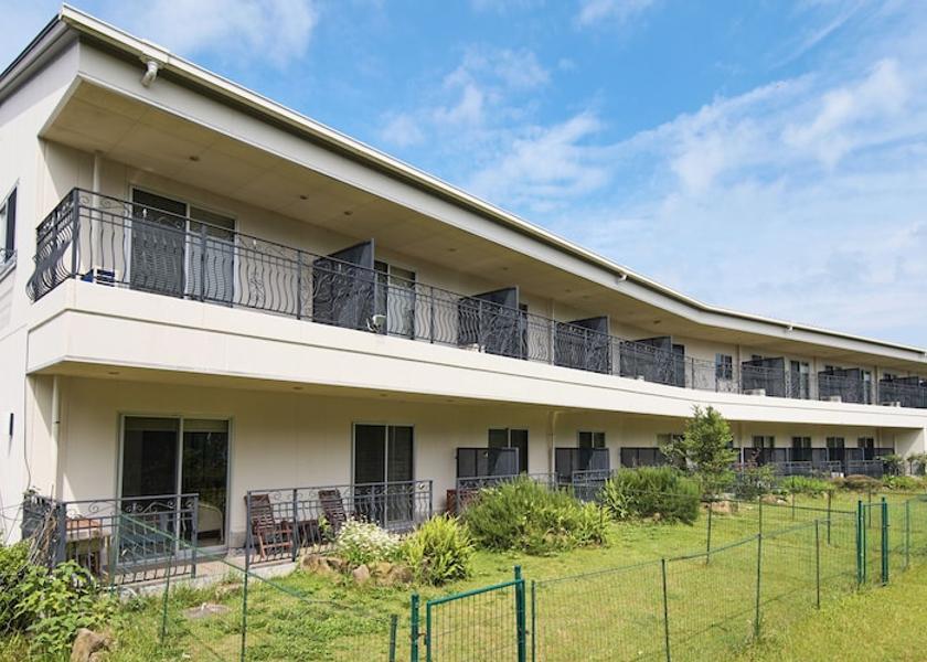 Wakayama Taiji Courtyard
