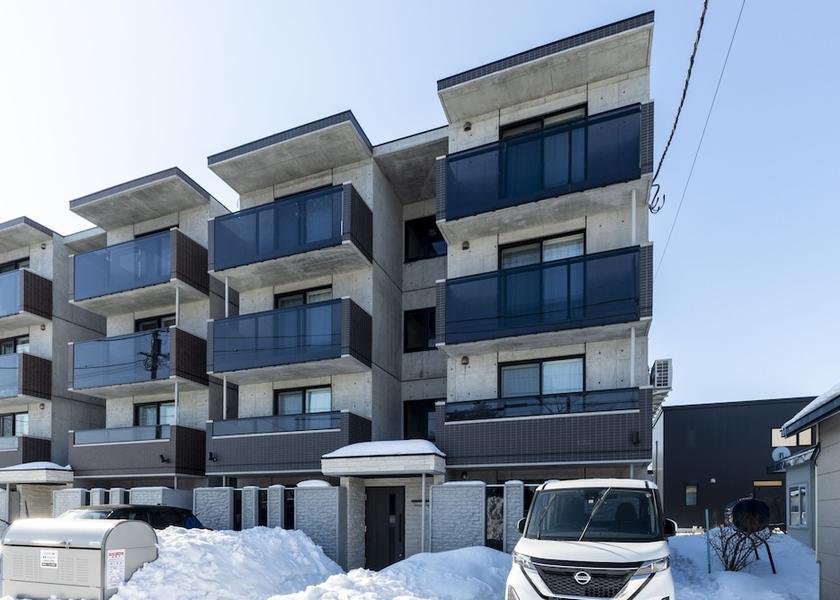 Hokkaido Chitose Exterior Detail