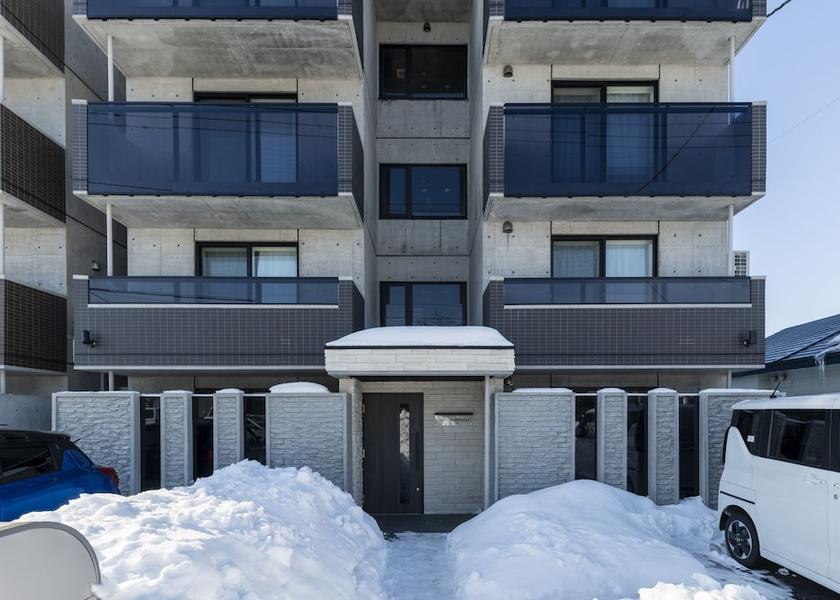 Hokkaido Chitose Exterior Detail