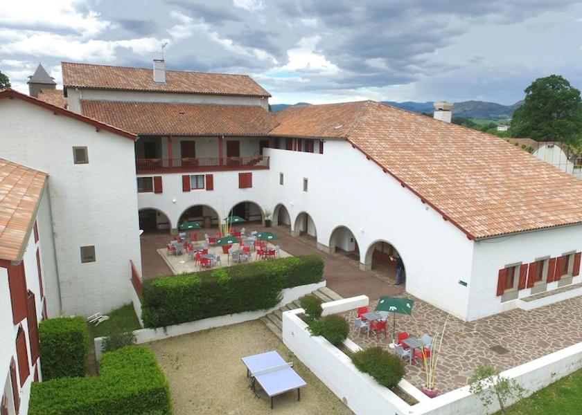 Nouvelle-Aquitaine Sare Facade