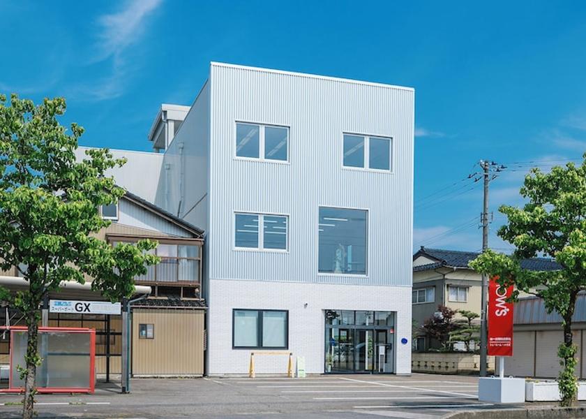 Toyama Nanto Exterior Detail
