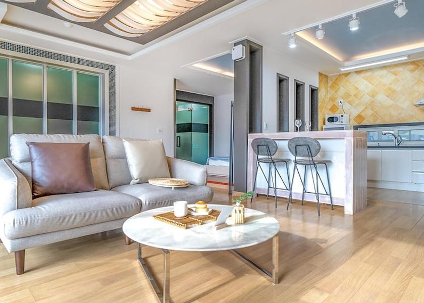 Gangwon Hoengseong Room