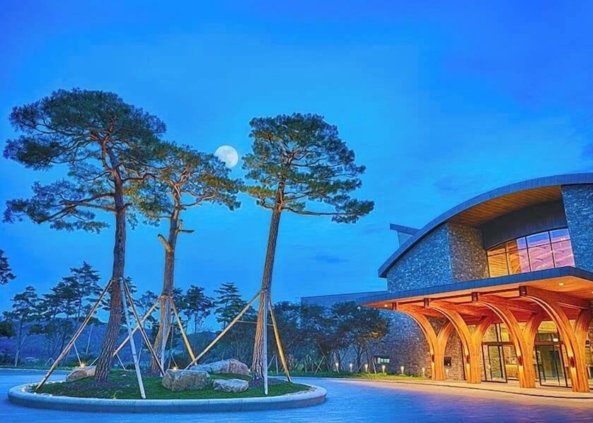 Gangwon Hongcheon Exterior Detail