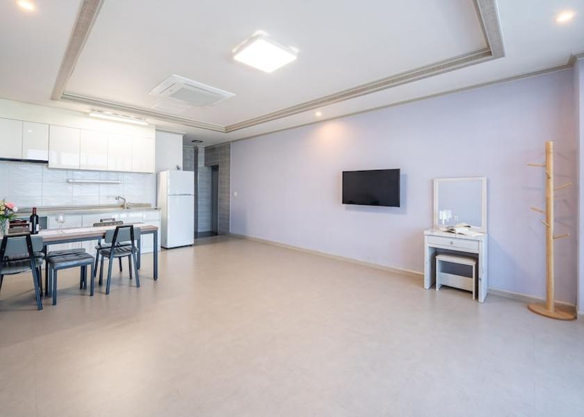 South Jeolla Yeosu Room