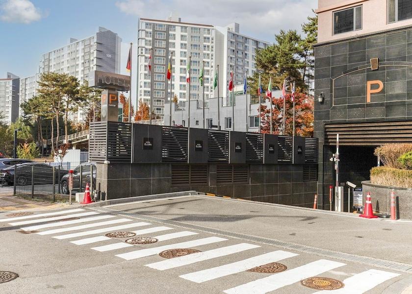 Gyeonggi Yongin Parking