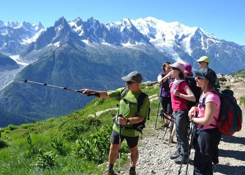 Auvergne-Rhone-Alpes Araches-la-Frasse Hiking