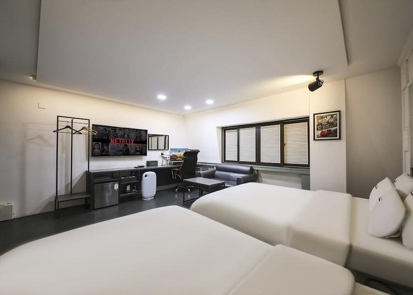 South Chungcheong Gongju Room