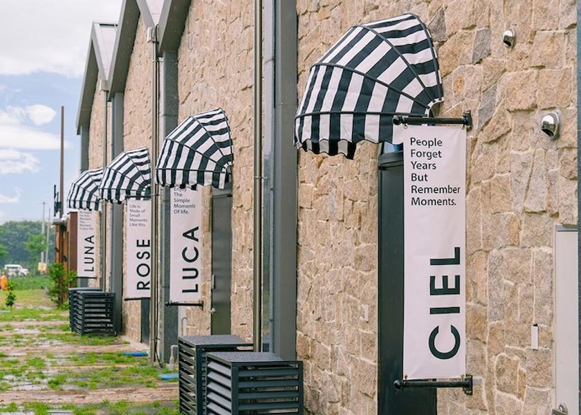 North Gyeongsang Pohang Exterior Detail