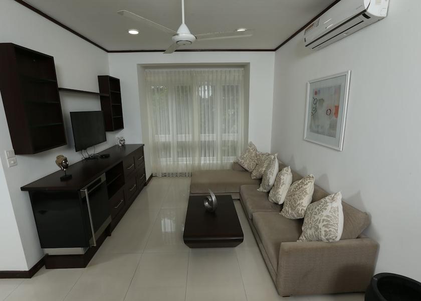 Colombo District Thalawatugoda Living Area