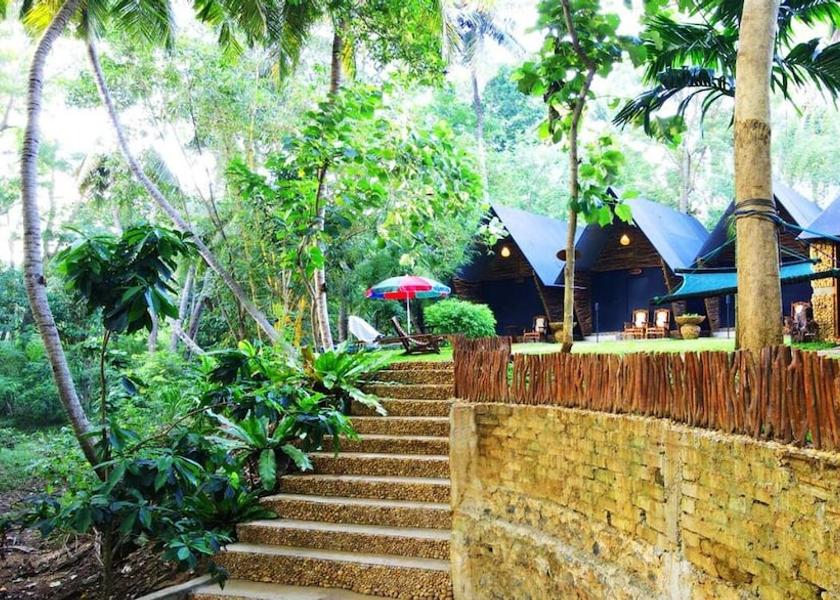Sabaragamuwa Province Udawalawa Exterior