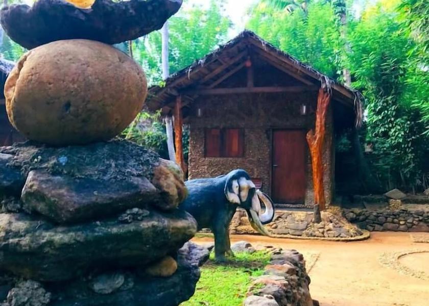 Sabaragamuwa Province Udawalawa Exterior